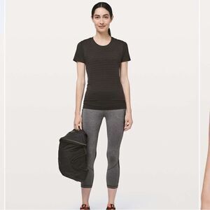 Lululemon Pace Rival Crop *22"
Heathered Black / Black